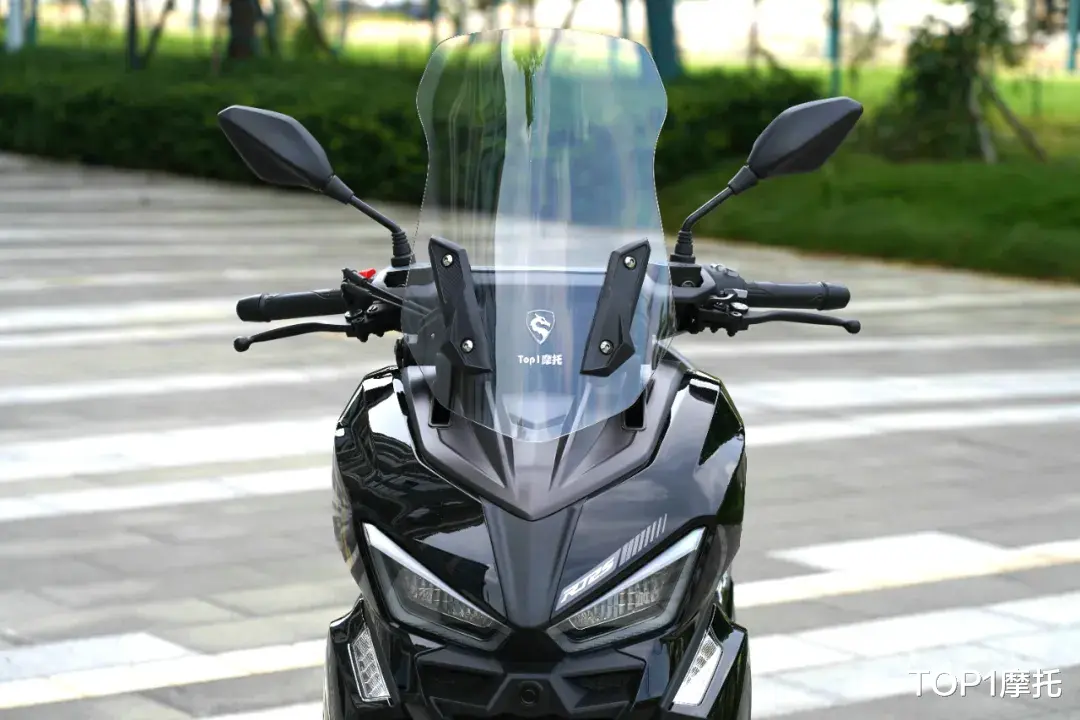 智能踏板标杆，赛科龙RT250真实测评，操控更轻更快