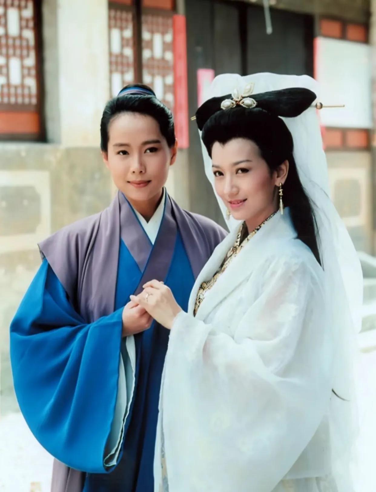 72岁赵雅芝终于换发型了，美到不敢认，她就是东方奥黛丽赫本