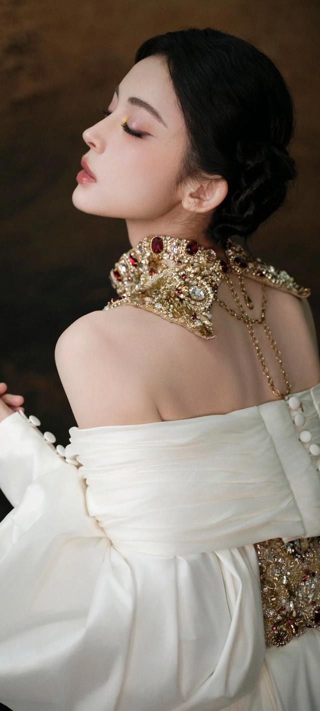 女明星美背壁纸欣赏