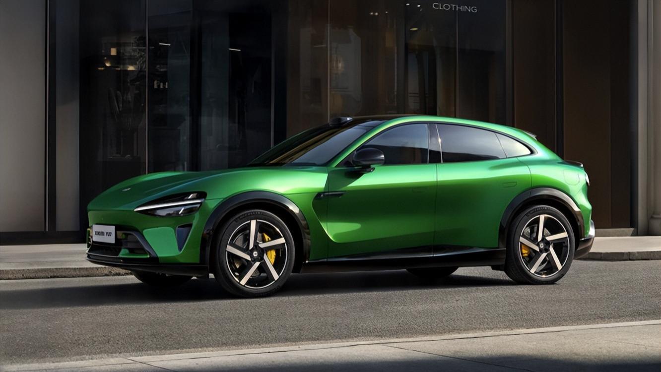 小米 YU7 爆單引“焦慮”， 工廠緊急招工應對壓力