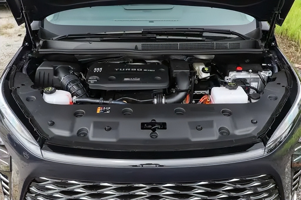 轴距3088mm，续航1420km，这台插混MPV 把“家用舒适”拉满