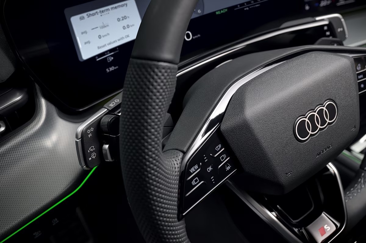 全新奥迪Q3要来了,更换新前脸,支持低速纯电驱,车灯是亮点?