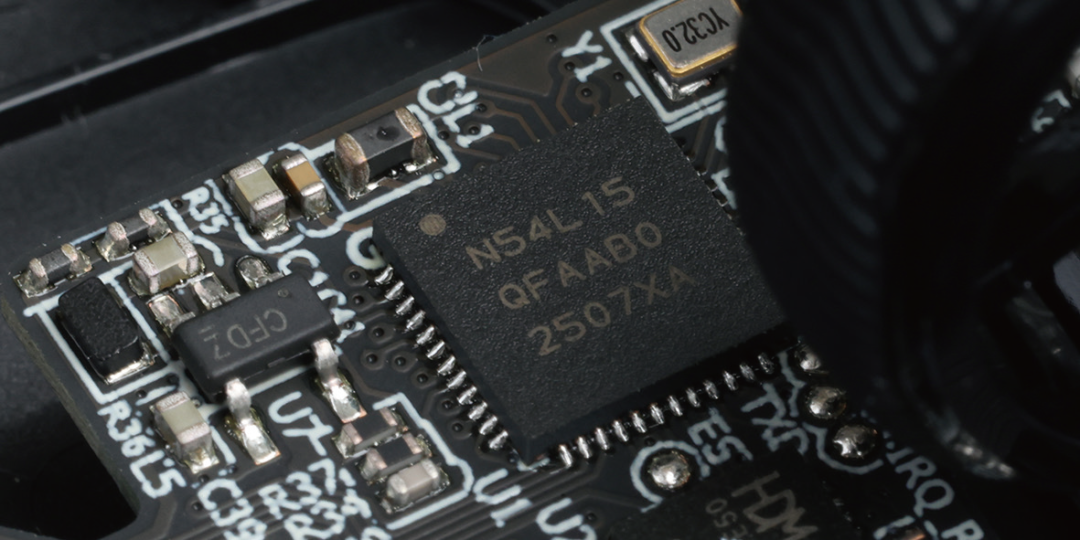 提升全面,右手对称鼠标新标杆!体验雷柏VT7系列双模双高速游戏鼠标