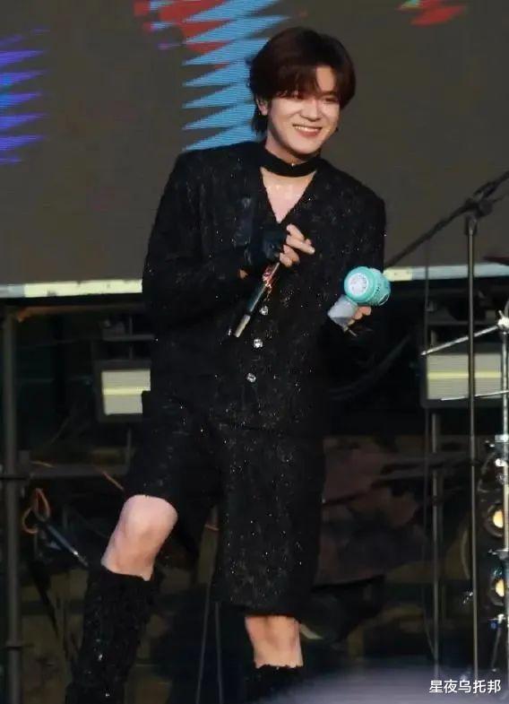 镜头全部被删减！25岁石凯“出轨”风波后，事业也将全面停滞！