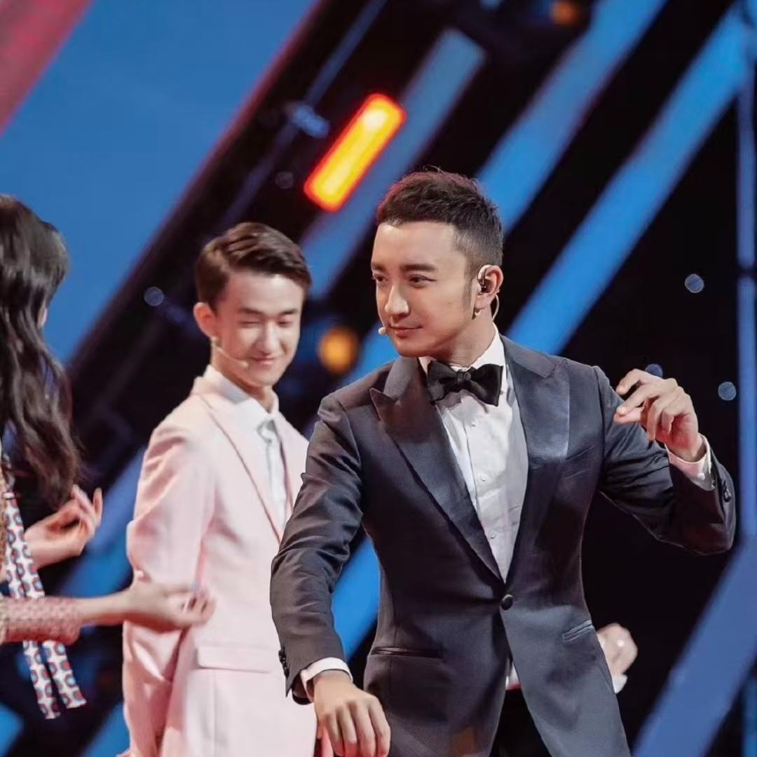 何炅撒贝宁为何落选“金声奖”？看完颁奖典礼，原因就一目了然了