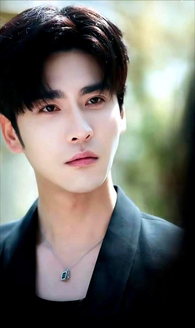 王奕然分手后首次发声,凌晨一点说出真心话,粉丝竟然都看哭了!