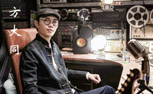 苏醒发文悼念方大同，却和朋友疯狂嘚瑟，粉丝直呼太离谱！