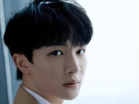 周深提词器仅四字引爆热议：真诚，才是最高级的表现艺术