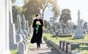 只因我胃癌晚期不能满足老婆，他就在外面找小三，可我死后她又哭着求我回来！