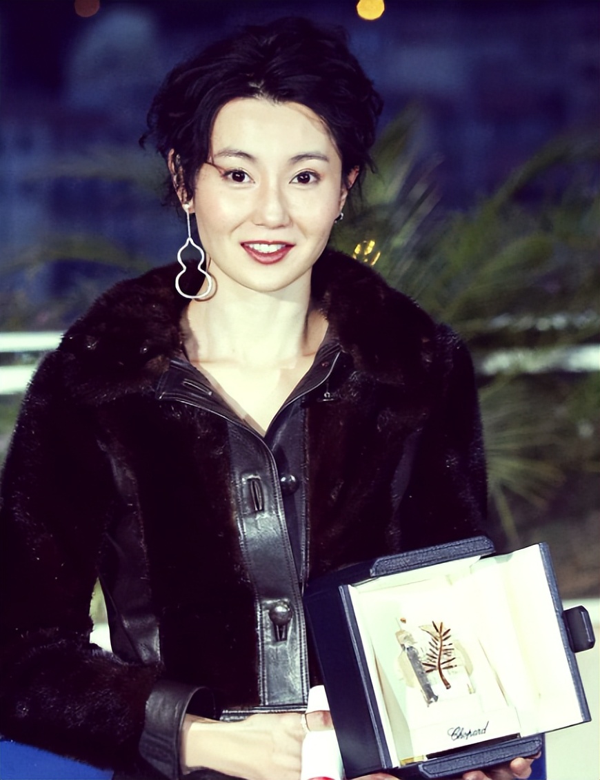 王晶不再隐瞒!曝光张曼玉60岁不婚不育内幕,主因不是梁朝伟