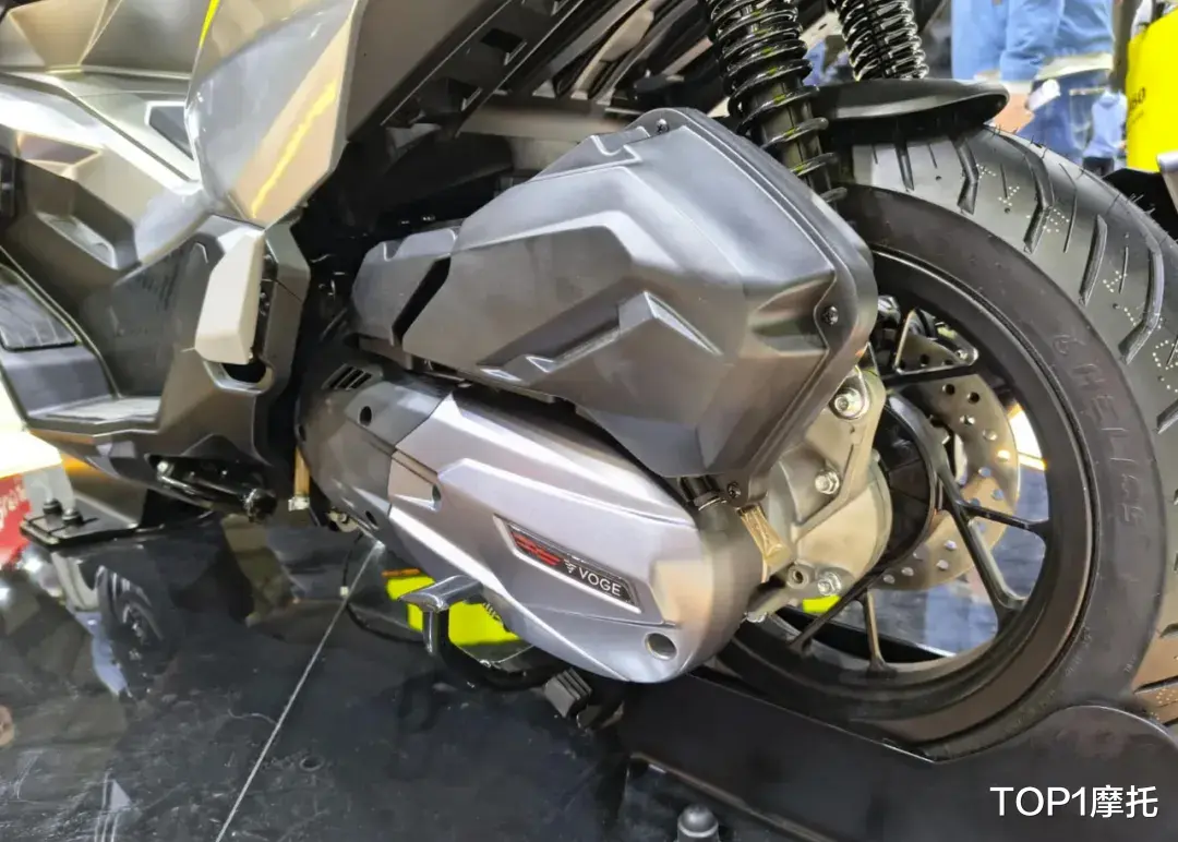 米兰车展丨无极SR125 GTS首次亮相,战斗感十足的龙骨踏板