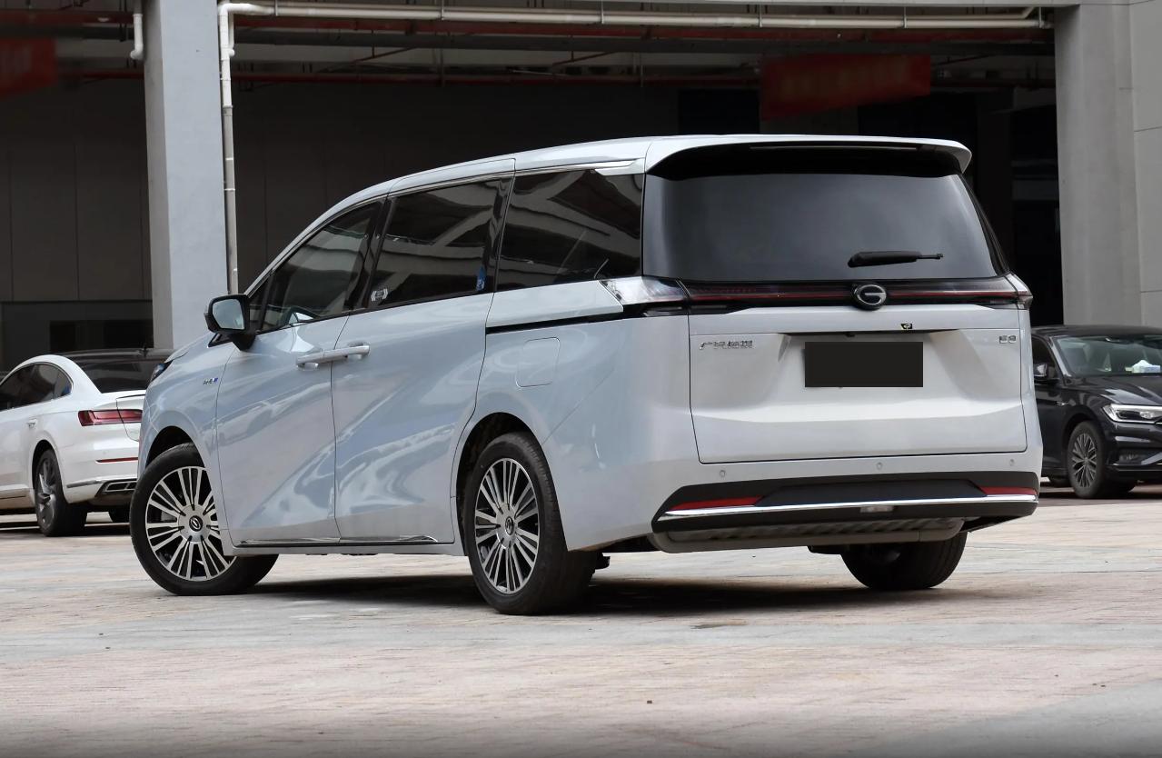 限时补贴价20.98万元，广汽传祺E8+全运版上市，限量发售