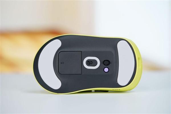 2万帧率中小手!雷柏VT3S Max鼠标图赏