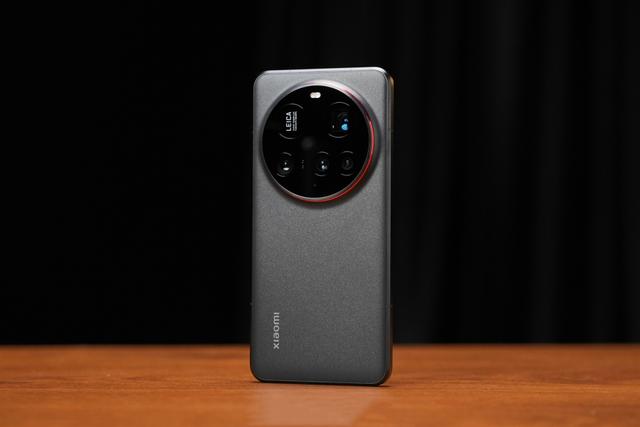 国产Top5厂商开始发力：四摄设计+外挂镜头，手机影像迎来新时代