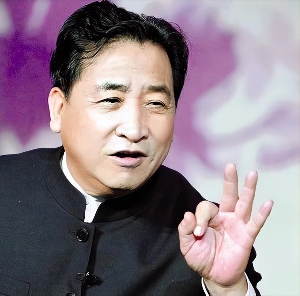 姜昆助理出来发声了！视频恶意拼接，有人故意抹黑75岁老艺术家