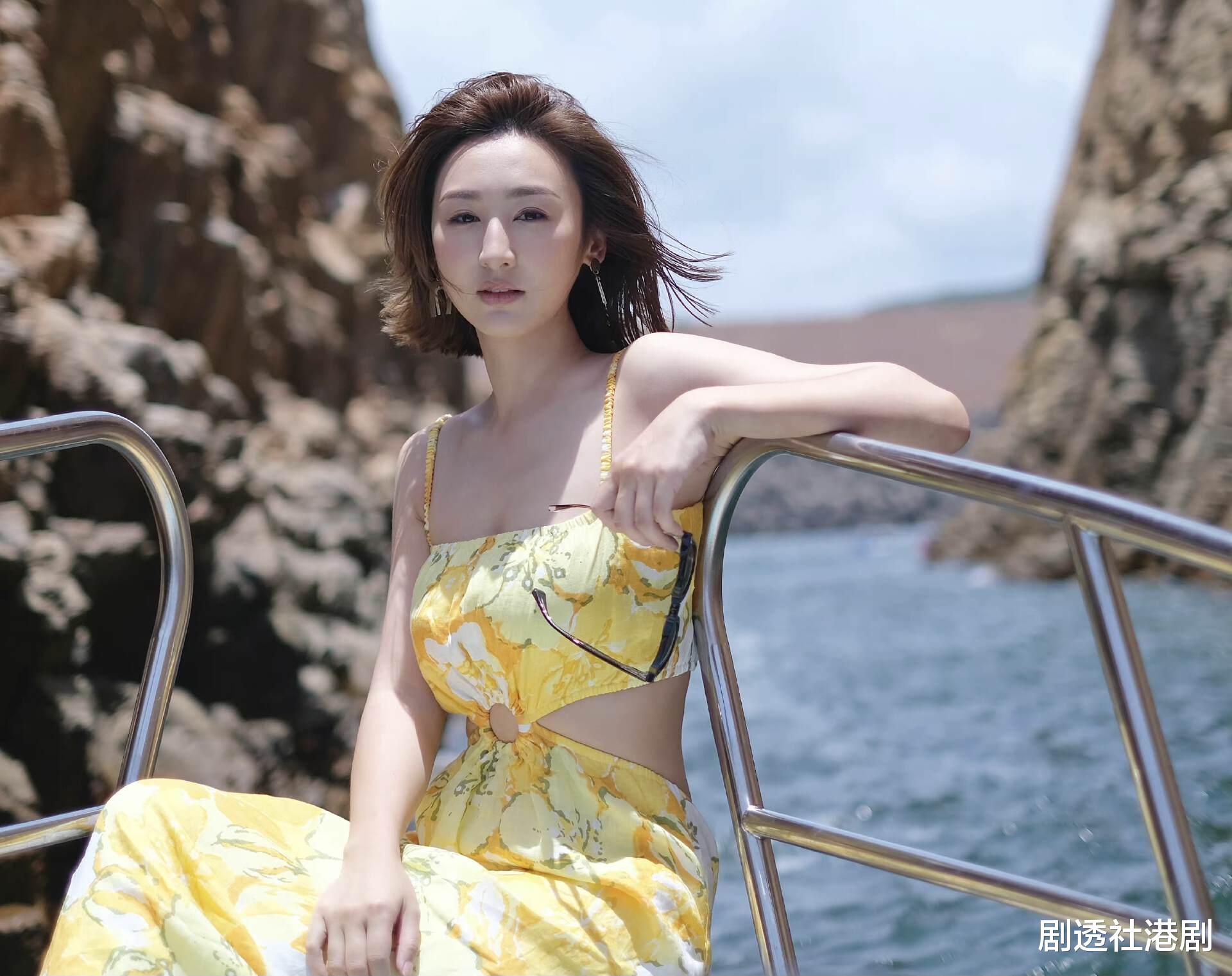 TVB前高层化浓妆上央视，内地工作出轨离婚女子，致和当红花旦分手