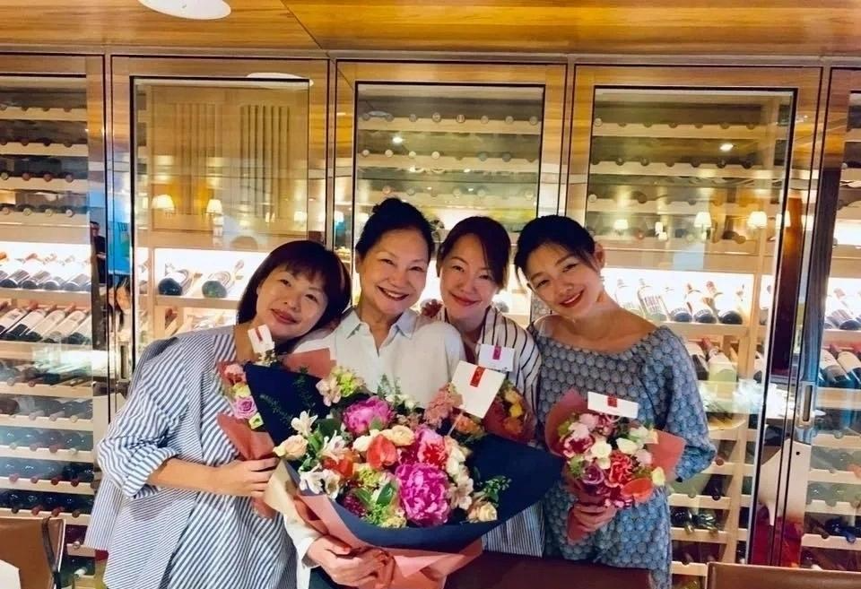 具俊晔“泪目”,小S接手照顾S妈,家庭旧习断裂真相大揭秘!