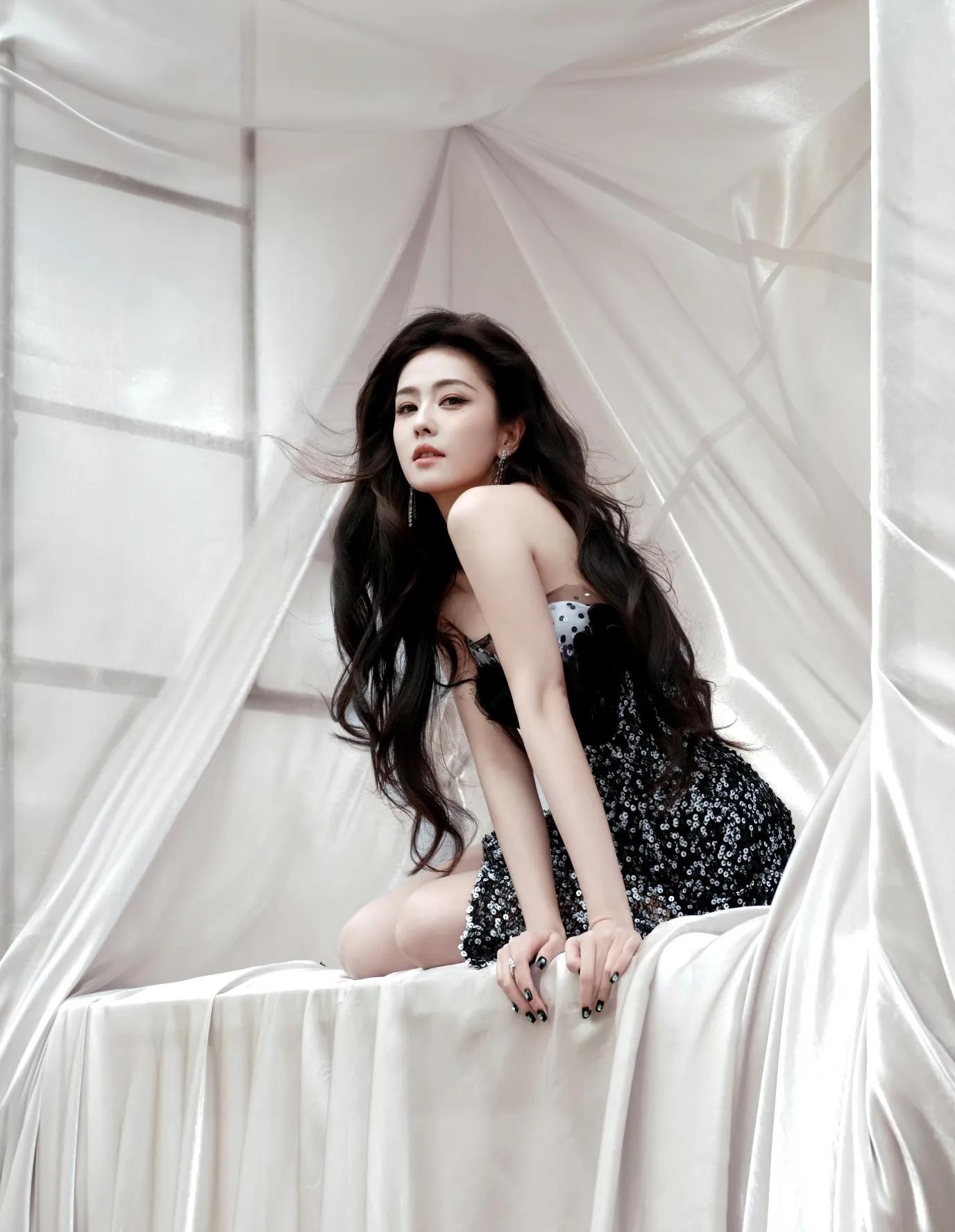 白鹿、陈都灵、鞠婧祎、孟子义星光大赏出图