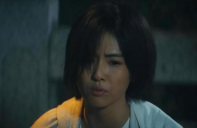 这位85后女演员白鹿,因《长月烬明》一炮而红,又因为新剧惹争议