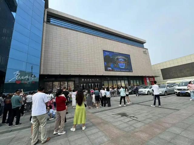 胖都来商场刚开业就倒闭？网友表示这商场倒闭是必然的