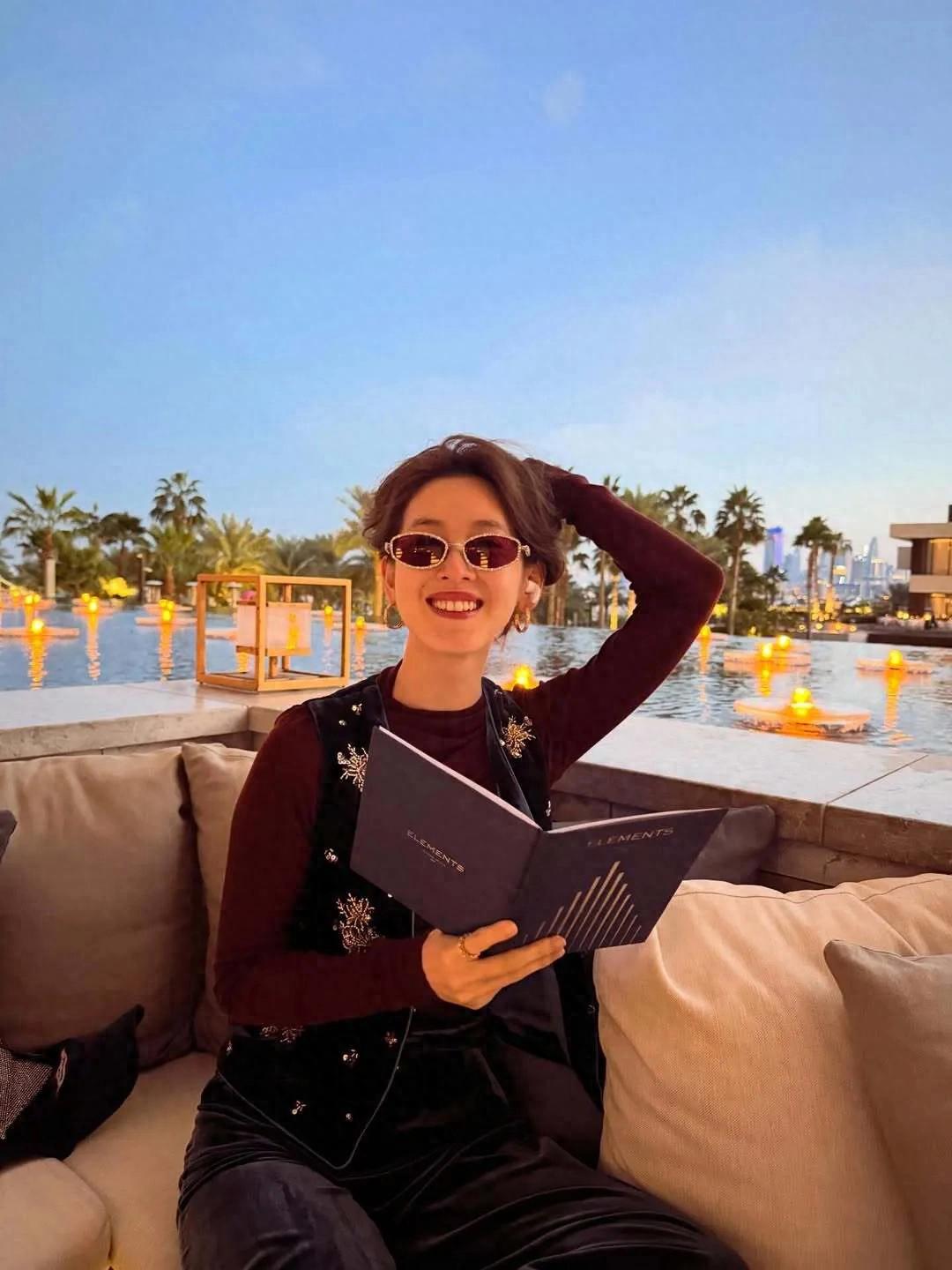 章泽天和刘强东在迪拜过圣诞节，住几万一晚的豪华酒店，太浪漫了