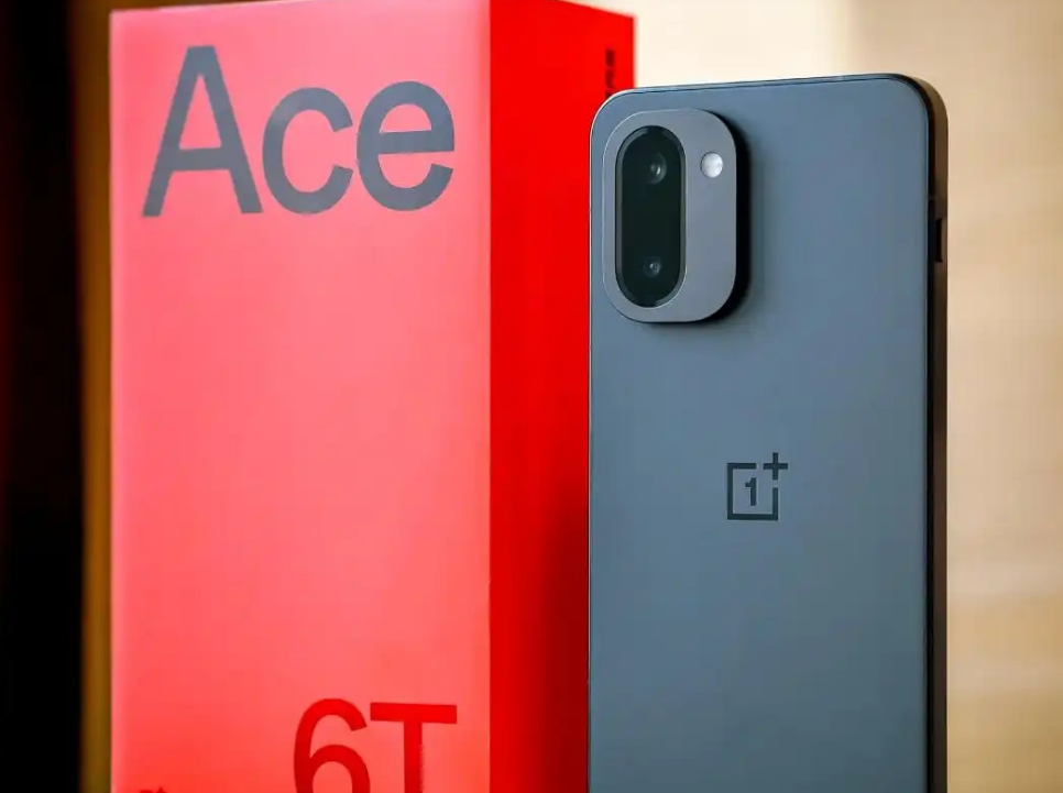 續航很強的一款手機，8300mAh+356萬跑分+100W閃充，可流暢五年