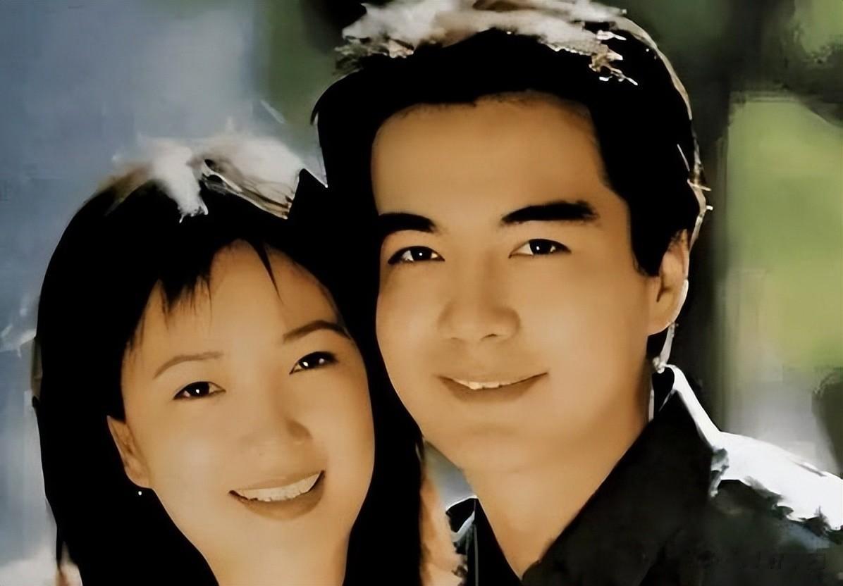 难怪何晴葬礼也没出现，前男友和前夫新动态曝光，都不是省油的灯