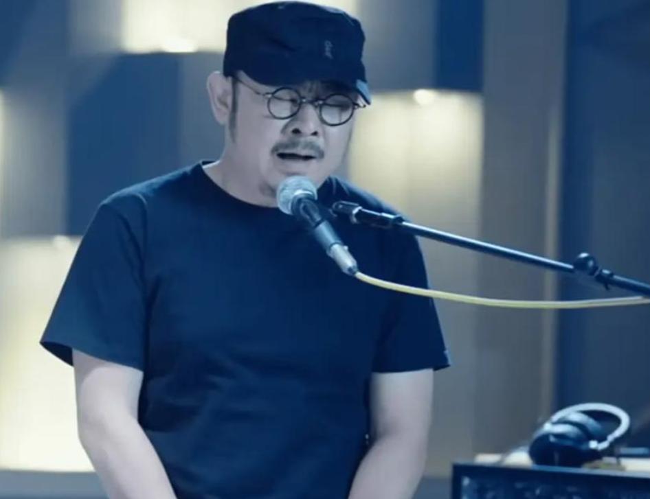 官媒发文,揭开刀郎真实处境,难怪他哽咽落泪,突然理解了云朵