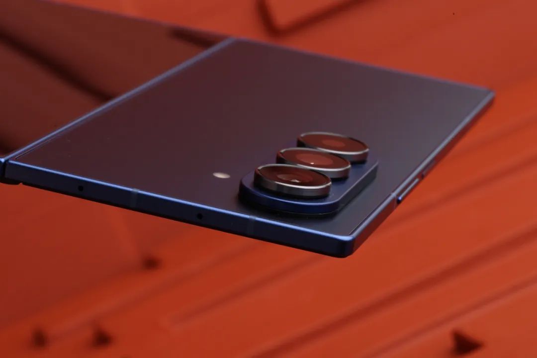 全方位提升——三星Galaxy Z Fold7評測