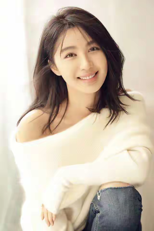 多面绽放的星光:李菲儿的跨界修行!