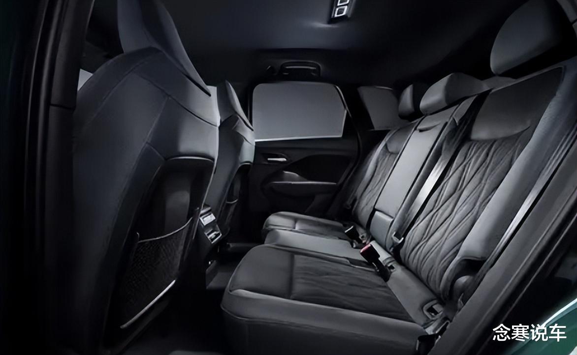 酷似小号Q5L!全新一代奥迪Q3亮相,12.8英寸大连屏相当抢眼