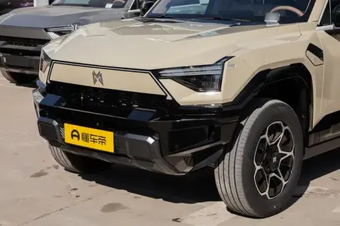 硬派越野新标杆！全栈华为加持，续航1365km，这款SUV真香