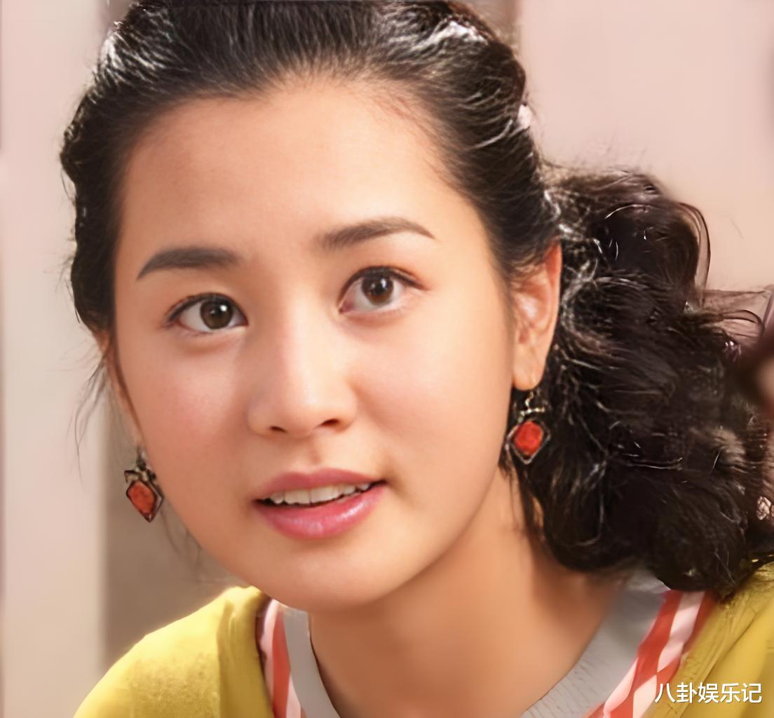 41岁韩星李多海在上海街头被偶遇!脸部硅胶感很重,穿搭被嘲像村姑