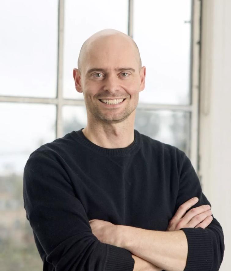 亚马逊开建AGI实验室,一号位也是华人