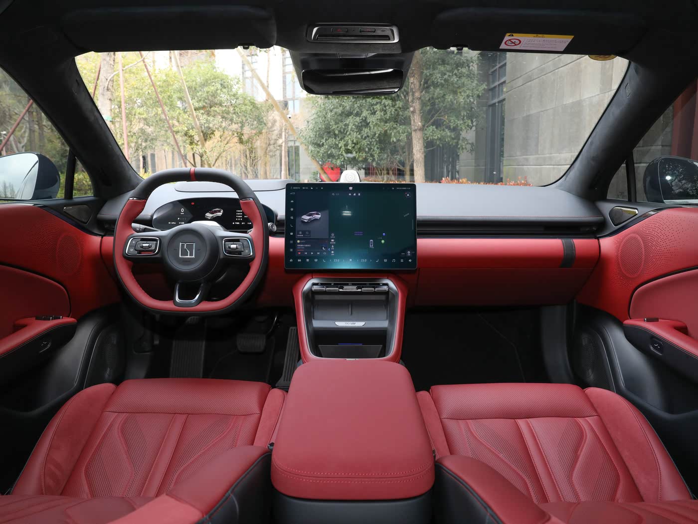 这款纯电猎装轿跑,权益售价不足20万!配激光雷达,续航825公里