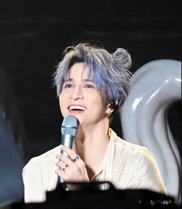 《年轮》双原唱撕战中,薛之谦的《哑巴》给行业一记耳光