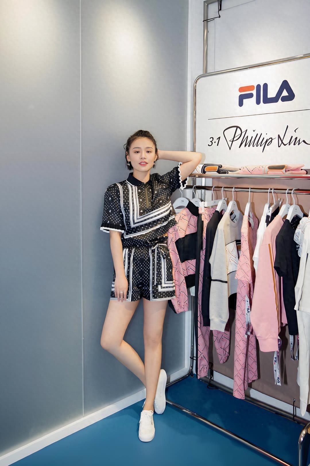 马思纯暴瘦20斤惊艳复出！新男友甜蜜相伴，网友：这才是真美人