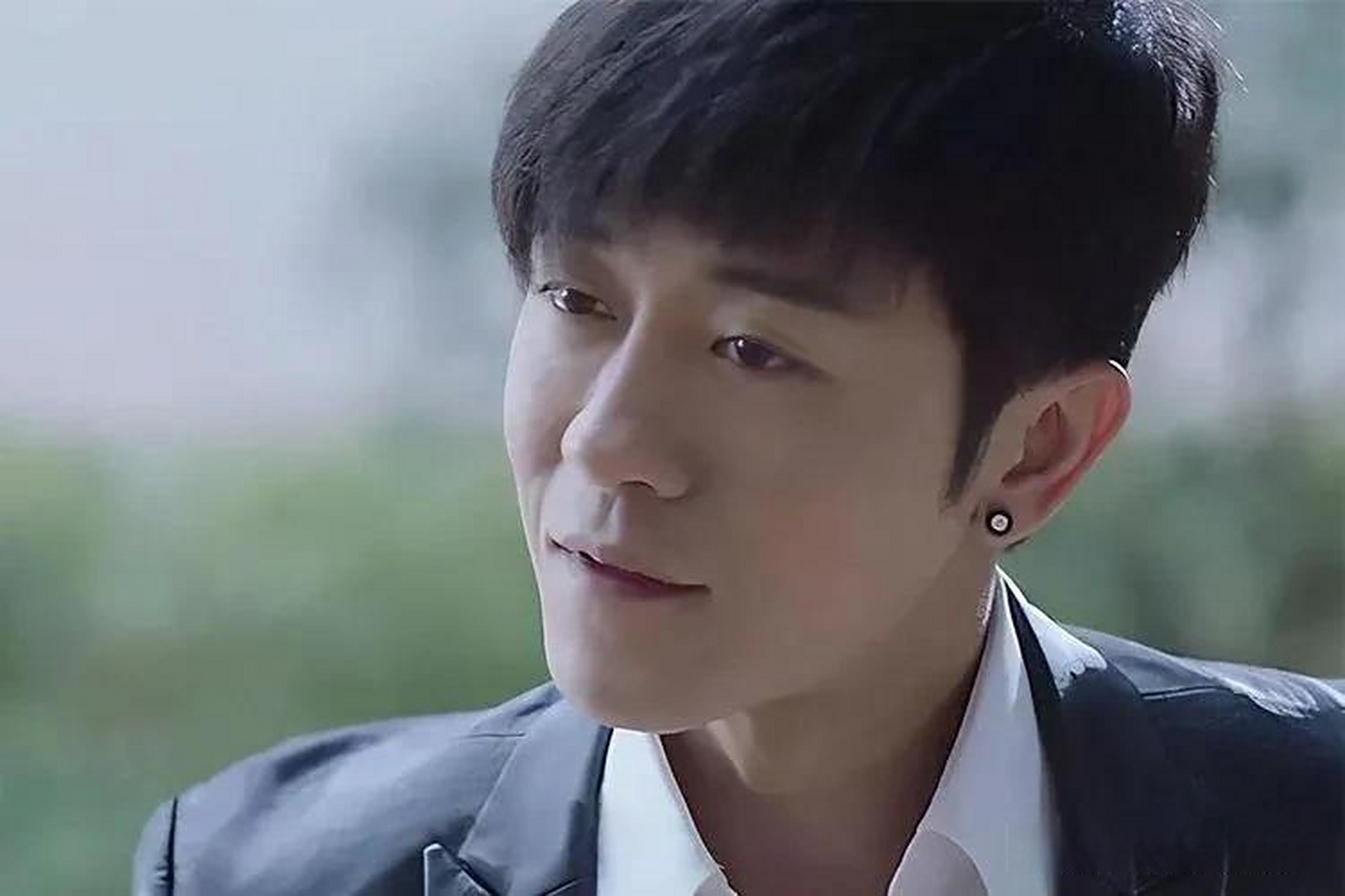 京圈太子爷被嘲\借母上位\，20年捧不红的他，却在改名后火遍全网