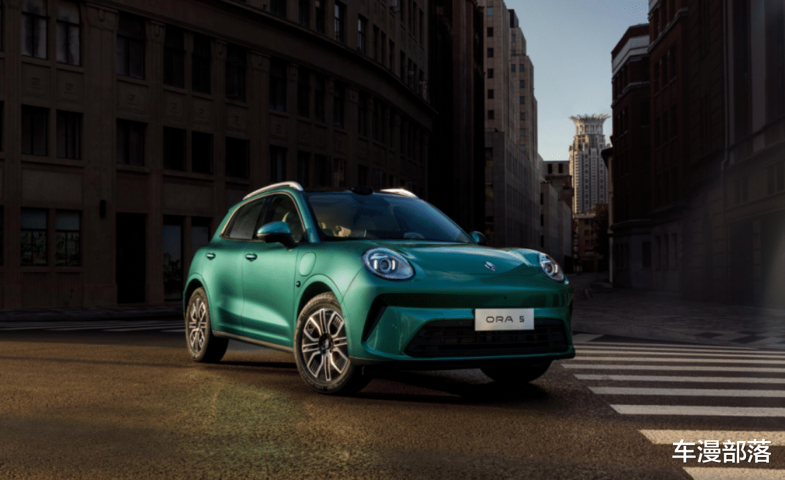 侯明昊站台还送五重礼，欧拉5预售10.98万起，定义Z世代严选车