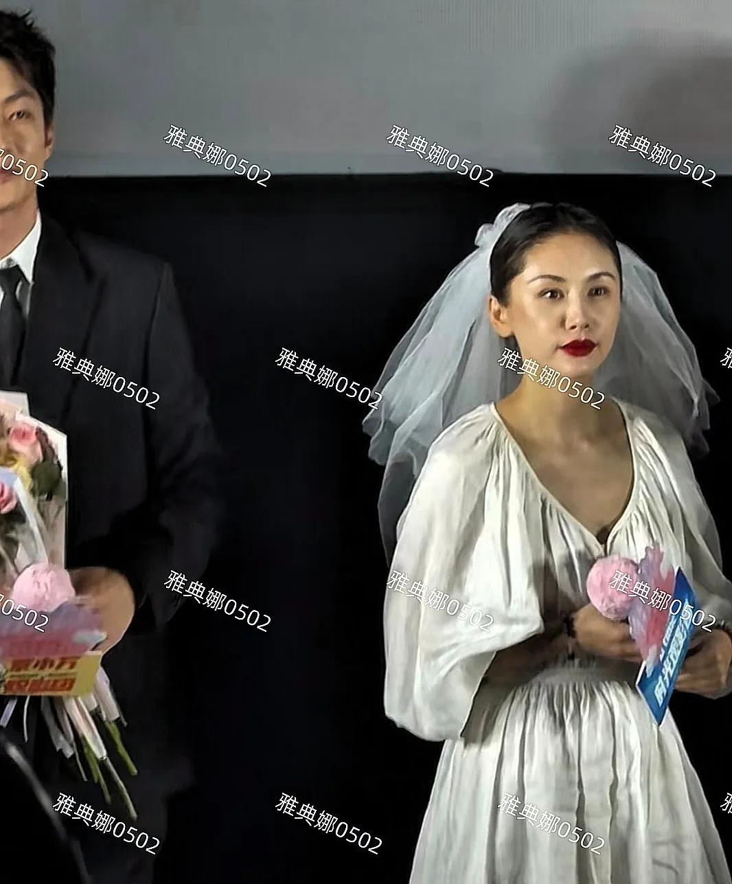 王子文本人没网上夸的那么年轻漂亮，个子矮颜值下滑脸还有点肿!