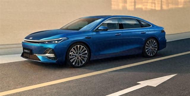 预售10.38万起，吉利银河A7锁定爆款