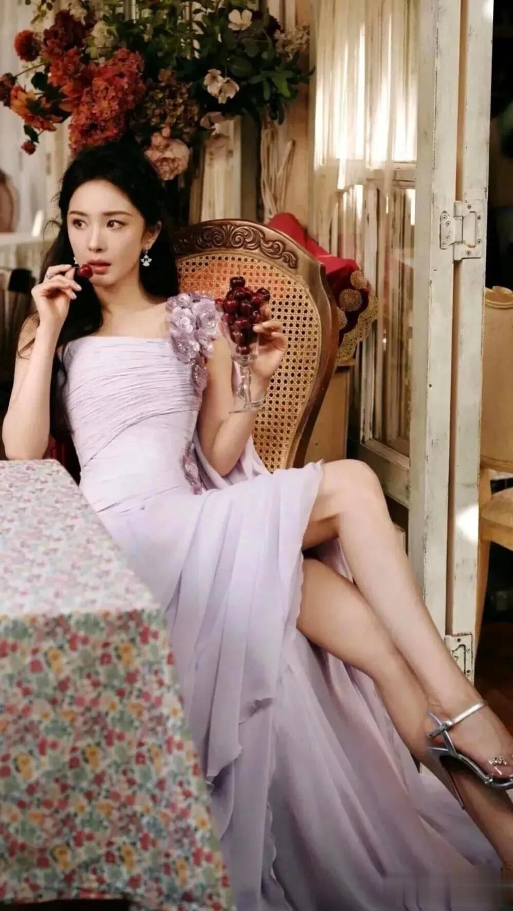 明星高清写真鉴赏|杨幂,身姿窈窕,曲线曼妙玲珑!