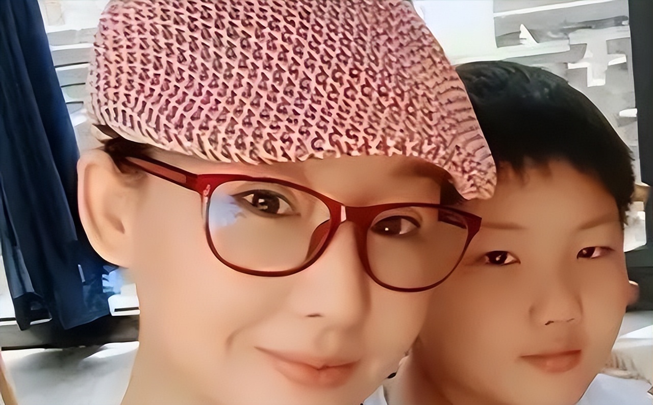 买红妹：我那“抛妻弃子”的前夫，与潘蔚再婚后，面相都变了！