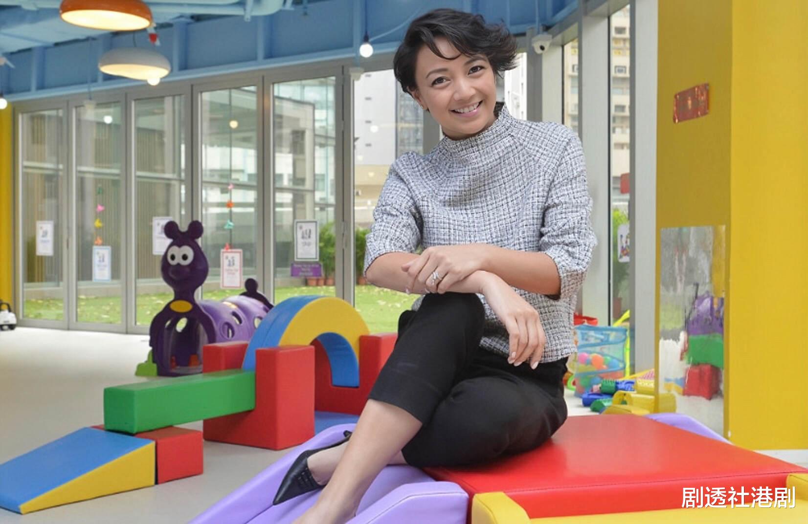 香港知名女星没钱保养变沧桑,老公生意失败破产,为躲债全家移居美国