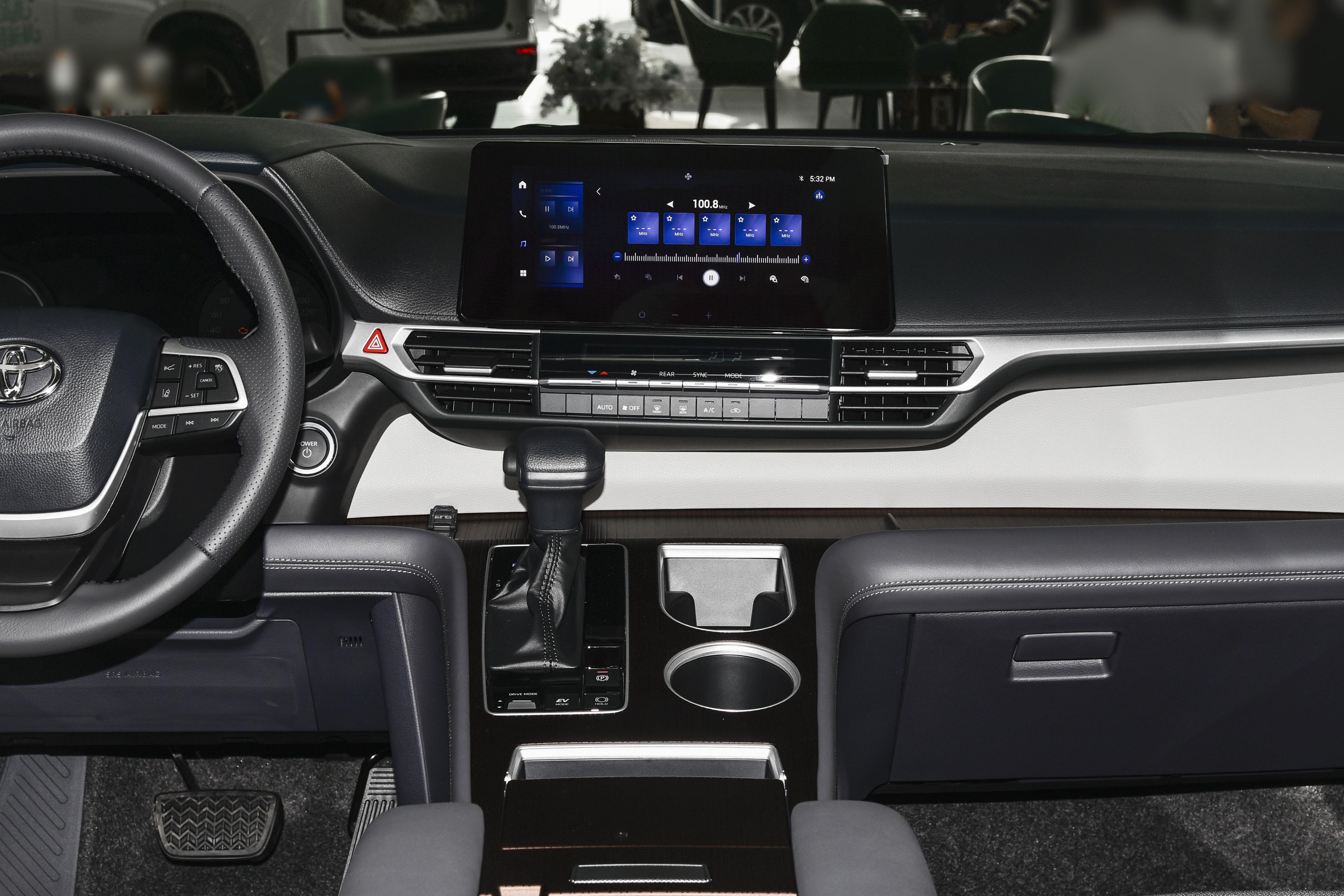 2024款丰田赛那选购指南:10款车型怎么挑?奶爸选车不踩坑