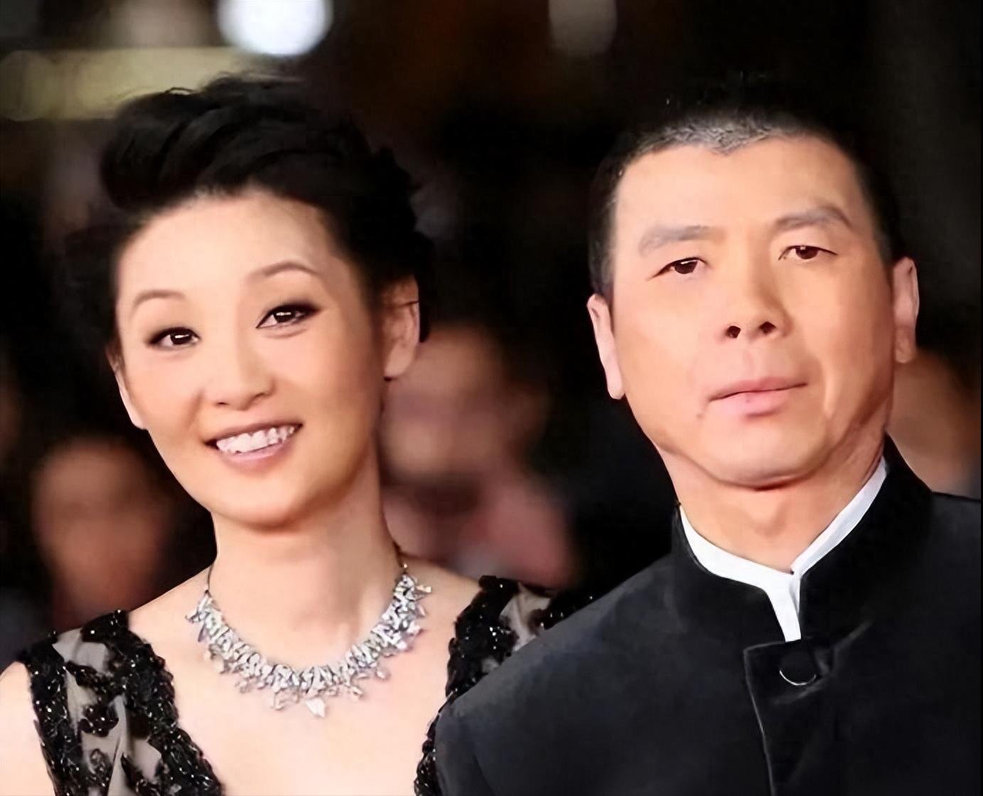 破防了？徐帆冯小刚再传婚变，养女的一句话，暴露出他们真实关系