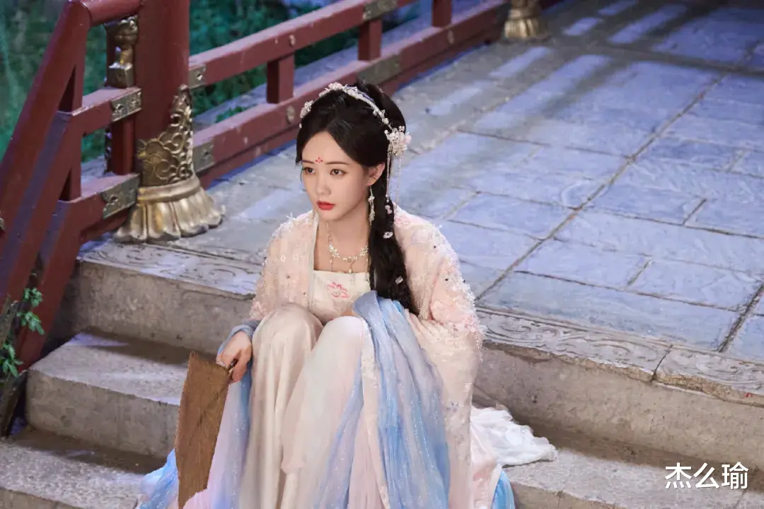 李一桐，终于还是妥协了