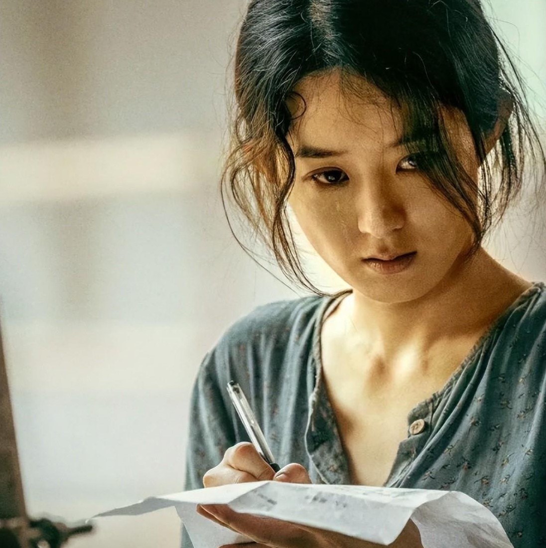 北京之夜流量明星退居幕后，赵丽颖只能位列第二，主位依旧坚守