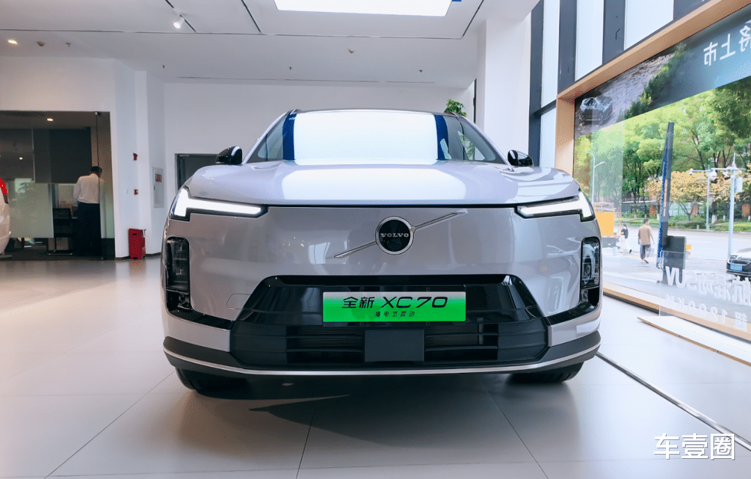 限时26.99万元起，沃尔沃全新XC70上市：超混系统+领航辅助