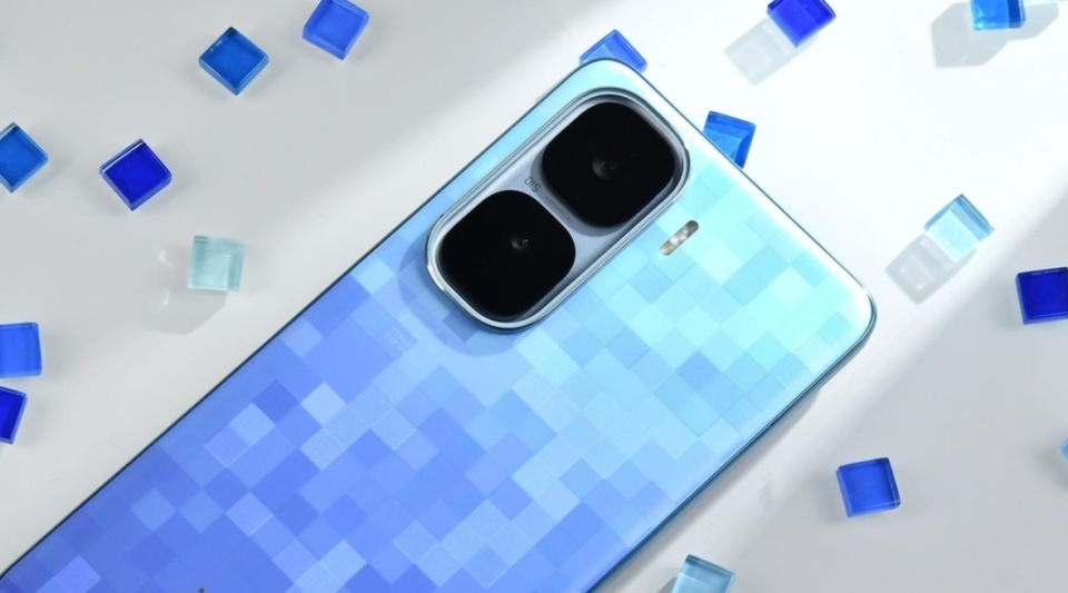 驍龍8至尊版旗艦重回低價，6800mAh+2K屏，國補后的價格太刺激了